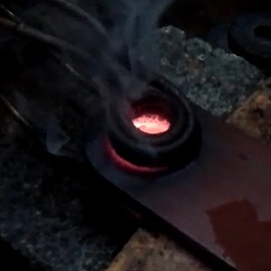  內(nèi)孔加熱使用高頻加熱機(jī)的優(yōu)勢